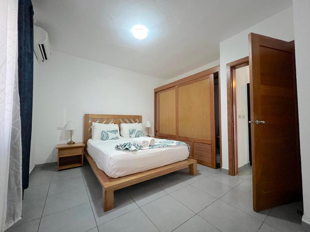 Sol Caribe Suites - Playa Los Corales - Beach Club, Wifi, Swimming Pool Punta Cana Room photo